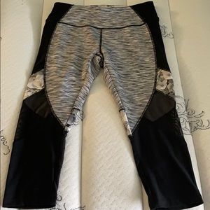Avia athletic leggings